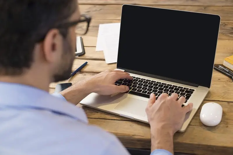 Các bước cơ bản khắc phục lỗi màn hình đen trên máy tính Windows