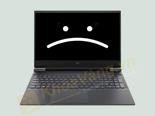Minh họa tình trạng laptop HP bật nguồn nhưng không hiển thị hình