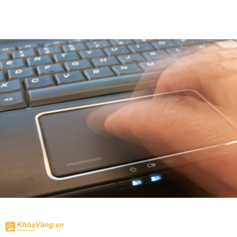 Người dùng kiểm tra phần cài đặt Touchpad trên Windows 11 để mở khóa chuột laptop
