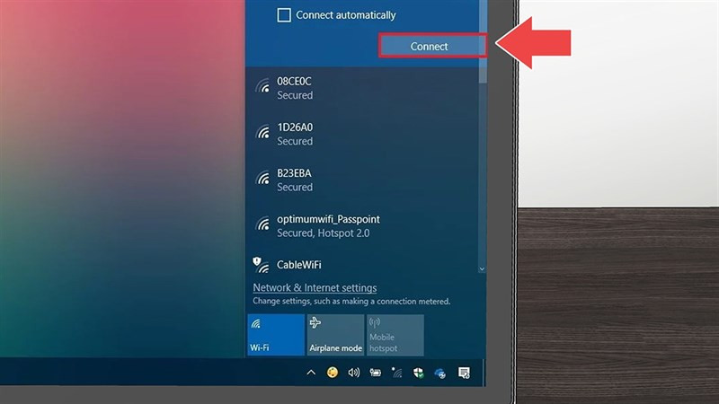 Khởi động lại router và laptop để giải quyết lỗi không vào được Wi‑Fi