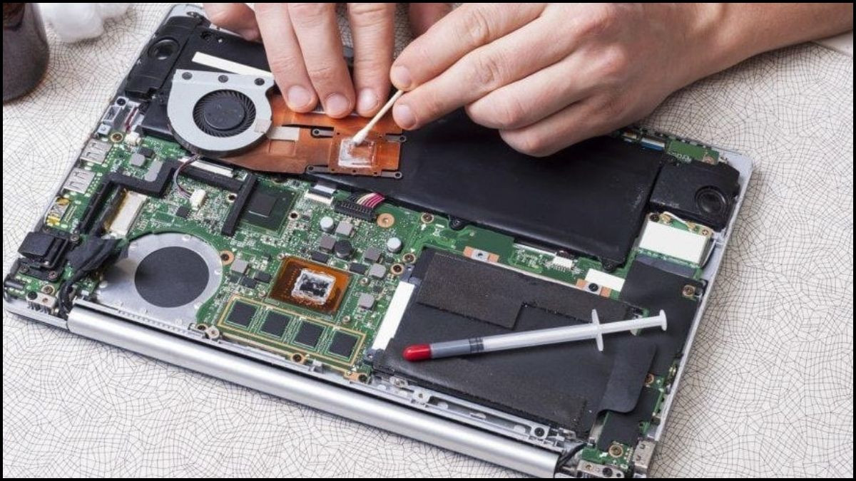 Vệ sinh và bảo dưỡng định kỳ giúp laptop tản nhiệt tốt hơn, giảm lỗi hệ thống
