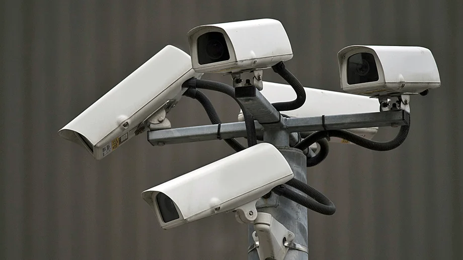 Trọn bộ camera giá rẻ dễ thay thế linh kiện khi bảo trì
