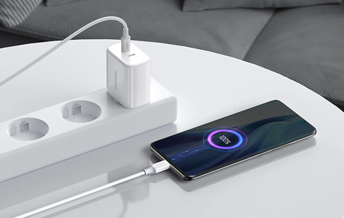 Củ sạc Ugreen 10343 CD243 40W 2 cổng USB-C chân EU màu trắng